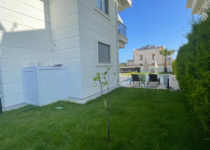 别墅 Serenitygardenholiday 8 贝莱克