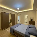 Vila Serenitygardenholiday 8 *