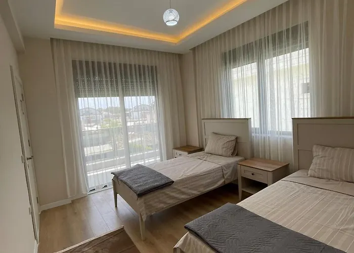 Serenitygardenholiday 8 *